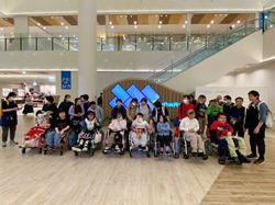 �݂�Ȃł��҂����Ă���܂��I